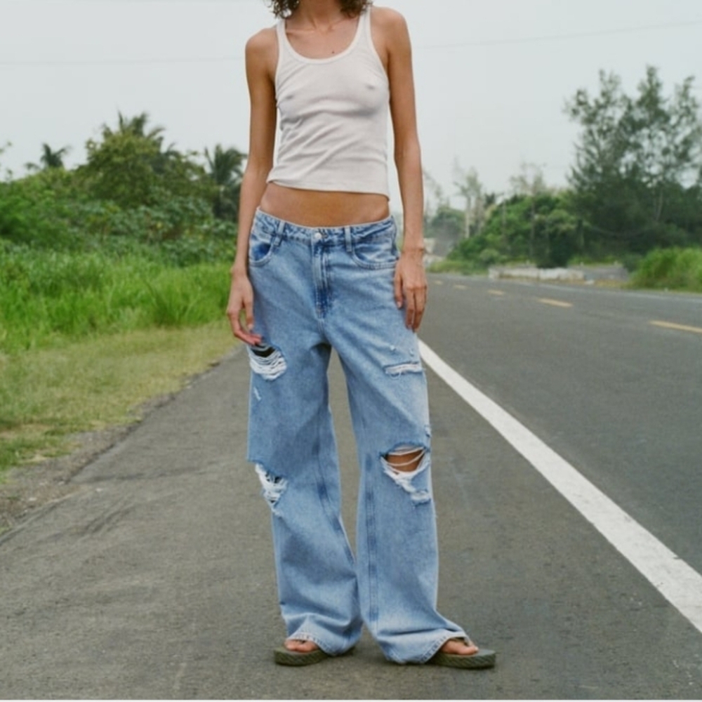 Zara High Waisted Full-length Ripped straight leg Jeans Sz-14